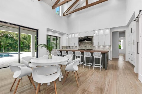 Villa ou maison à vendre à Palm Beach Gardens, Floride: 4 chambres, 375.79 m2 № 2187767 - photo 6