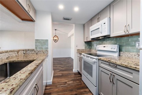 Condo in Flagler Beach, Florida, 2 bedrooms  № 1722804 - photo 8