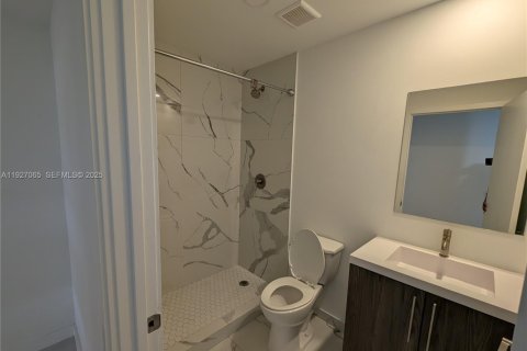 Снять в аренду таунхаус в Хомстед, Флорида 4 спальни, 129.88м2, № 1985971 - фото 9