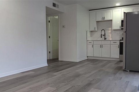 Appartement à louer à Dunedin, Floride: 1 chambre, 51.1 m2 № 2403049 - photo 4