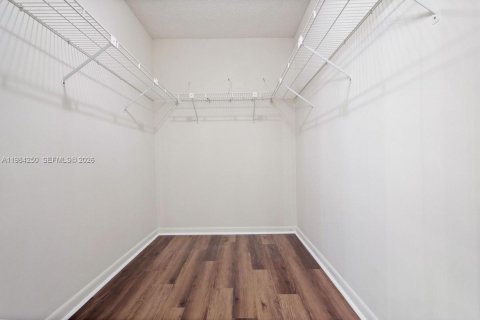 Copropriété à vendre à Tamarac, Floride: 2 chambres, 117.99 m2 № 2045782 - photo 9