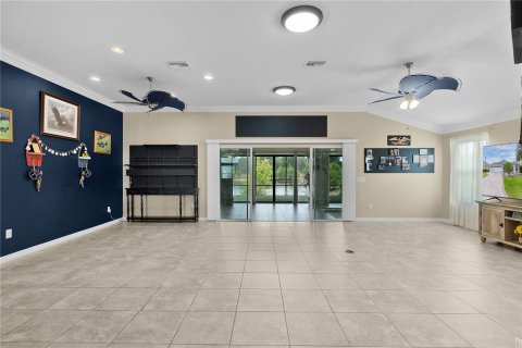 Villa ou maison à vendre à The Villages, Floride: 3 chambres, 215.53 m2 № 1761064 - photo 12