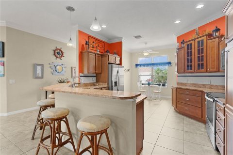 Villa ou maison à vendre à The Villages, Floride: 3 chambres, 215.53 m2 № 1761064 - photo 15