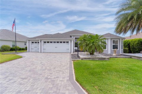 Villa ou maison à vendre à The Villages, Floride: 3 chambres, 215.53 m2 № 1761064 - photo 1