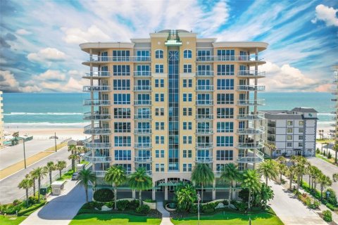 Condo in Daytona Beach Shores, Florida, 3 bedrooms  № 2145447