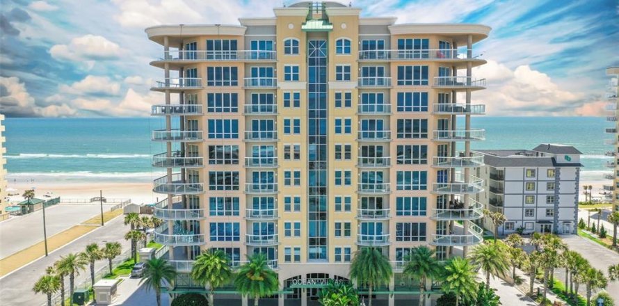 Condo in Daytona Beach Shores, Florida, 3 bedrooms  № 2145447