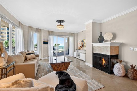 Condo in Daytona Beach Shores, Florida, 3 bedrooms  № 2145447 - photo 13