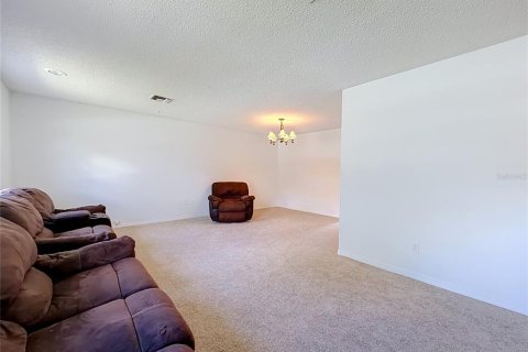 Casa en venta en Orlando, Florida, 4 dormitorios, 165.27 m2 № 2387605 - foto 15