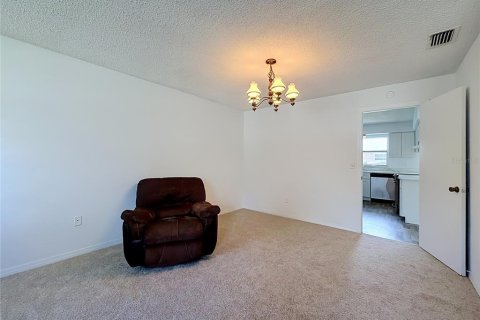 Casa en venta en Orlando, Florida, 4 dormitorios, 165.27 m2 № 2387605 - foto 18