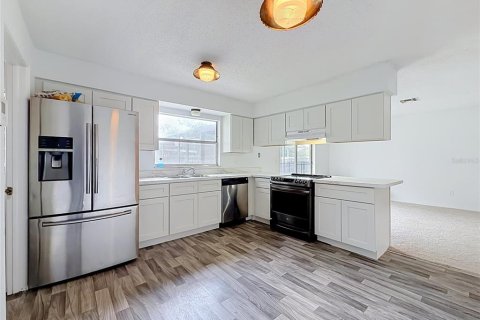 Casa en venta en Orlando, Florida, 4 dormitorios, 165.27 m2 № 2387605 - foto 21