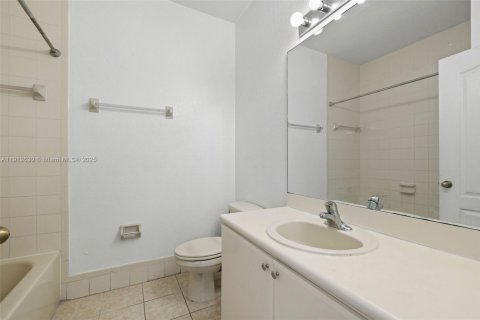 Condo in Homestead, Florida, 3 bedrooms  № 1968356 - photo 13
