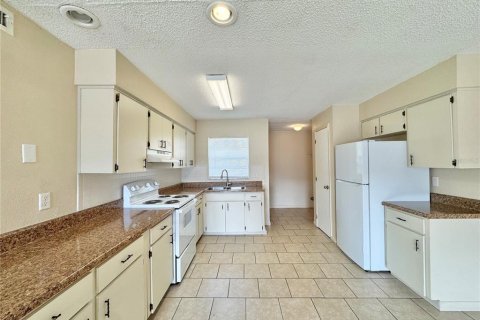 Appartement à louer à Lake Wales, Floride: 2 chambres, 75.44 m2 № 2103230 - photo 5