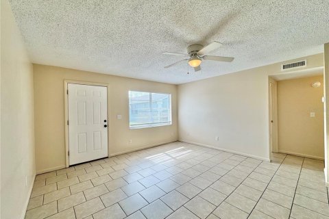 Appartement à louer à Lake Wales, Floride: 2 chambres, 75.44 m2 № 2103230 - photo 10