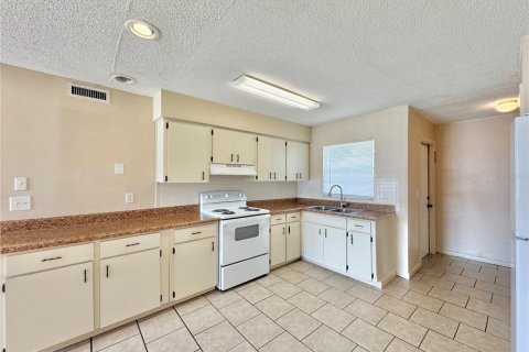 Appartement à louer à Lake Wales, Floride: 2 chambres, 75.44 m2 № 2103230 - photo 6