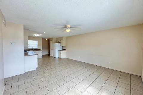Appartement à louer à Lake Wales, Floride: 2 chambres, 75.44 m2 № 2103230 - photo 4