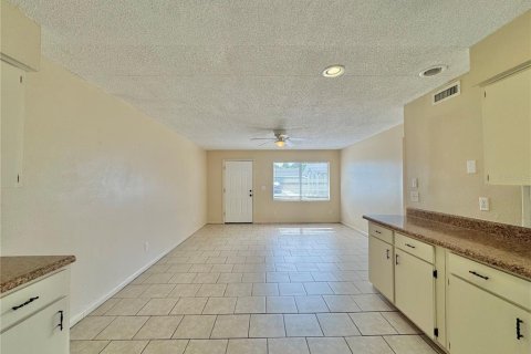 Appartement à louer à Lake Wales, Floride: 2 chambres, 75.44 m2 № 2103230 - photo 9