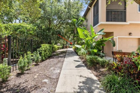 Condo in Sarasota, Florida, 3 bedrooms  № 1806566 - photo 3
