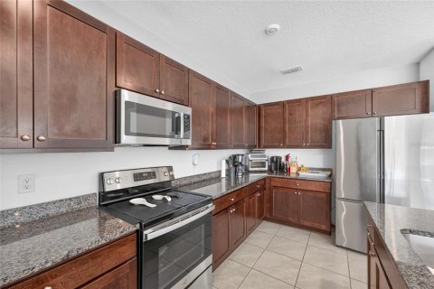 Villa ou maison à vendre à Zephyrhills, Floride: 4 chambres, 171.13 m2 № 2217537 - photo 29