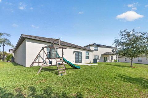 Villa ou maison à vendre à Zephyrhills, Floride: 4 chambres, 171.13 m2 № 2217537 - photo 15