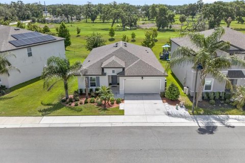 Villa ou maison à vendre à Zephyrhills, Floride: 4 chambres, 171.13 m2 № 2217537 - photo 8