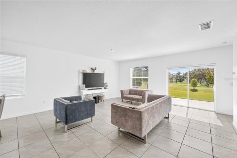Villa ou maison à vendre à Zephyrhills, Floride: 4 chambres, 171.13 m2 № 2217537 - photo 23