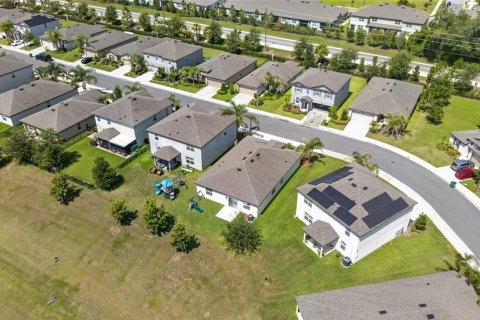 Villa ou maison à vendre à Zephyrhills, Floride: 4 chambres, 171.13 m2 № 2217537 - photo 12