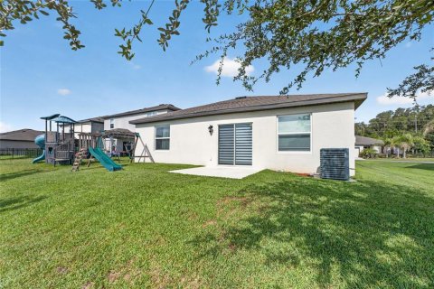 Villa ou maison à vendre à Zephyrhills, Floride: 4 chambres, 171.13 m2 № 2217537 - photo 16