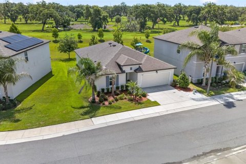 Villa ou maison à vendre à Zephyrhills, Floride: 4 chambres, 171.13 m2 № 2217537 - photo 7