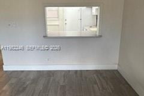 Condominio en venta en Hallandale Beach, Florida, 1 dormitorio, 71.53 m2 № 2045420 - foto 12