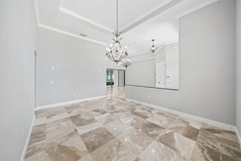 House in Palm Bay, Florida 5 bedrooms, 333.05 sq.m. № 1818845 - photo 10