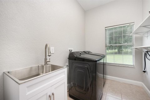 Casa en venta en Groveland, Florida, 4 dormitorios, 235.97 m2 № 1899910 - foto 23