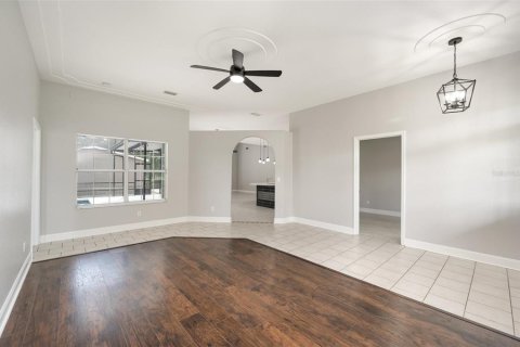 Casa en venta en Groveland, Florida, 4 dormitorios, 235.97 m2 № 1899910 - foto 2