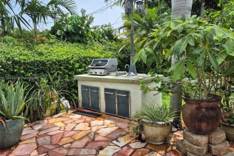 Купить виллу или дом в Хомстед, Флорида 4 спальни, 135.73м2, № 1977829 - фото 16