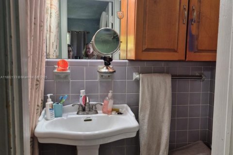 Купить виллу или дом в Хомстед, Флорида 4 спальни, 135.73м2, № 1977829 - фото 14