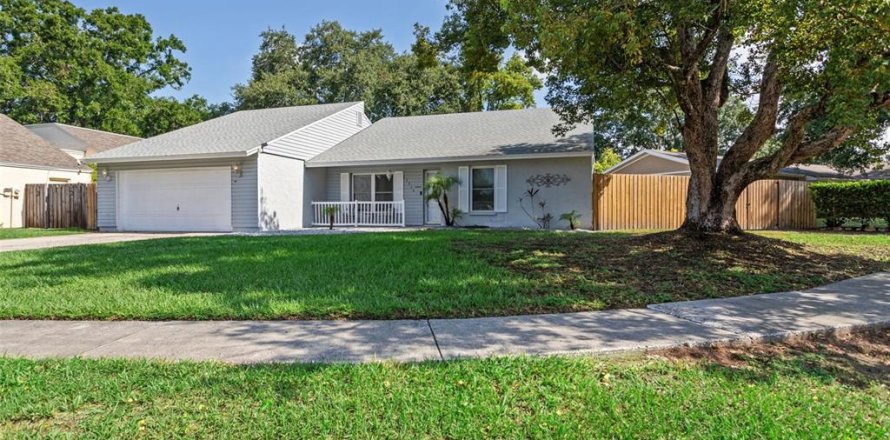 Casa en Lutz, Florida 3 dormitorios, 117.8 m2 № 1839027