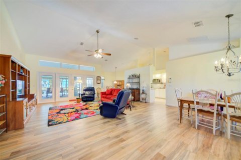 Casa en venta en Spring Hill, Florida, 3 dormitorios, 175.21 m2 № 1544146 - foto 23