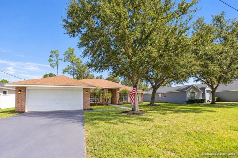 Villa ou maison à vendre à Palm Coast, Floride: 4 chambres, 239.69 m2 № 2402805 - photo 2