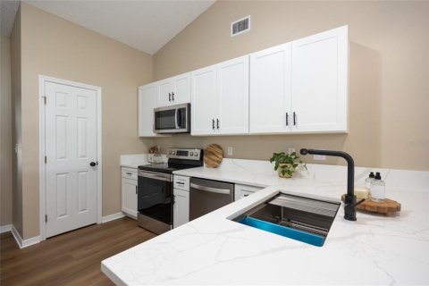 Villa ou maison à vendre à Palm Coast, Floride: 4 chambres, 239.69 m2 № 2402805 - photo 10