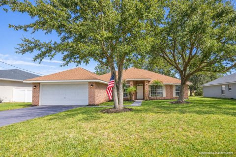 Villa ou maison à Palm Coast, Floride 4 chambres, 239.69 m2 № 2402805
