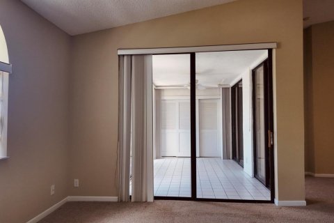 Copropriété à louer à Boynton Beach, Floride: 2 chambres, 105.82 m2 № 2077829 - photo 11