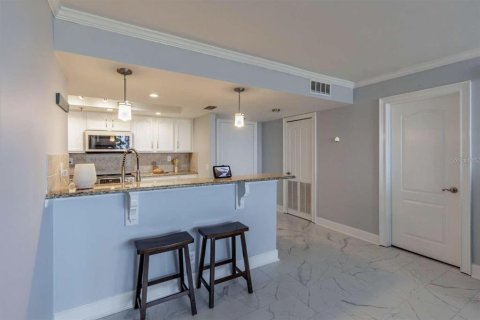 Condominio en venta en Saint Petersburg, Florida, 2 dormitorios, 116.13 m2 № 1845244 - foto 6