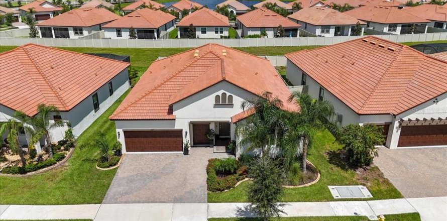 Casa en Wimauma, Florida 3 dormitorios, 219.53 m2 № 1886742