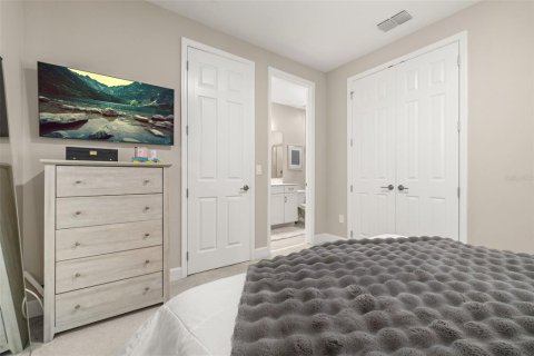 House in Winter Garden, Florida 4 bedrooms, 285.58 sq.m. № 2238725 - photo 20