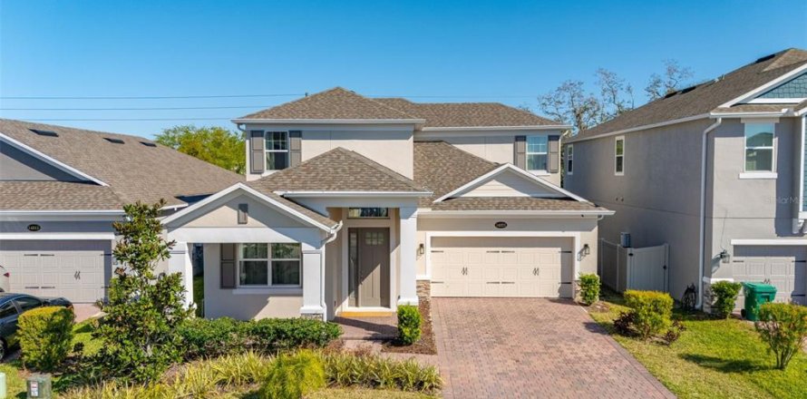 House in Winter Garden, Florida 4 bedrooms, 285.58 sq.m. № 2238725