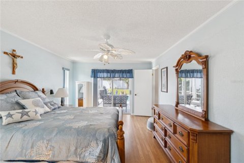 House in Spring Hill, Florida 3 bedrooms, 147.62 sq.m. № 1869155 - photo 5