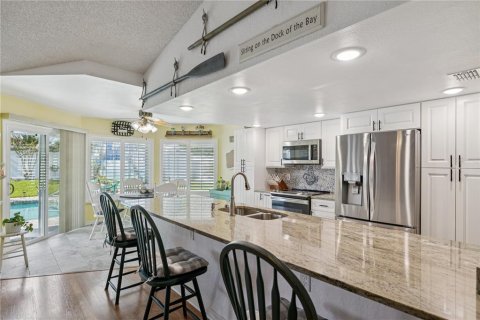 House in Spring Hill, Florida 3 bedrooms, 147.62 sq.m. № 1869155 - photo 16