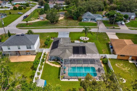House in Spring Hill, Florida 3 bedrooms, 147.62 sq.m. № 1869155 - photo 8