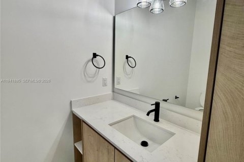 Villa ou maison à vendre à Port St. Lucie, Floride: 4 chambres, 306.48 m2 № 1998662 - photo 11