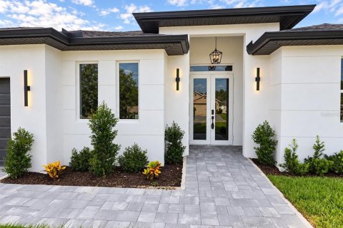 Villa ou maison à vendre à North Port, Floride: 4 chambres, 223.06 m2 № 2413493 - photo 3