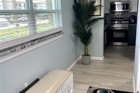 Condominio en alquiler en Bradenton, Florida, 1 dormitorio, 78.97 m2 № 1681518 - foto 3